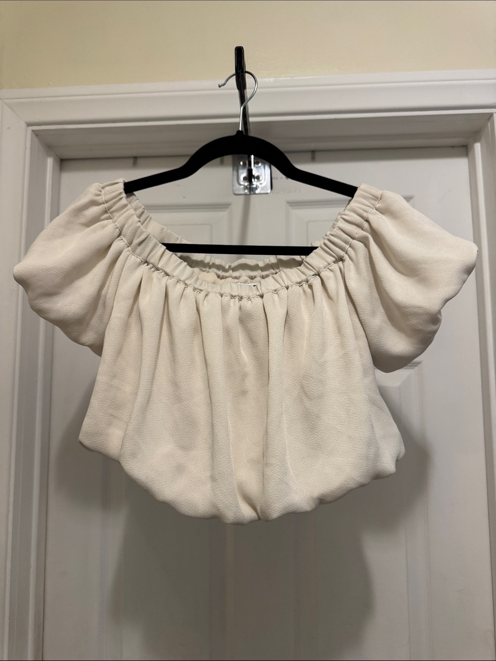 Express Cream Off-the-Shoulder Puff Sleeve Crop Top